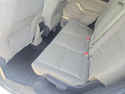 Used 2017 Ford Escape SE AWD/4WD image 18