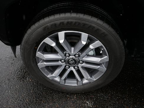 Certified 2025 Toyota 4Runner Limited image 15