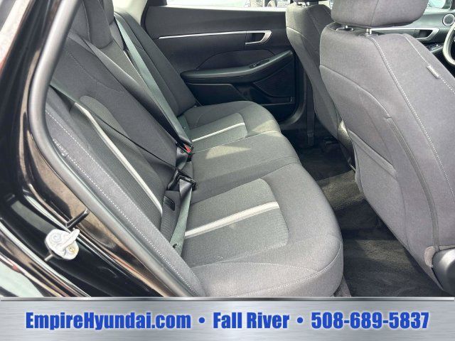 Used 2025 Hyundai Sonata SE FWD image 13