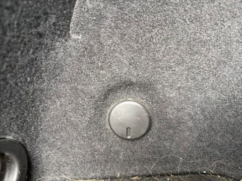 Used 2010 Cadillac SRX Luxury image 9