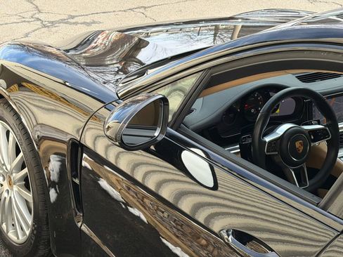 Used 2018 Porsche Panamera 4 w/ Premium Package Plus image 17