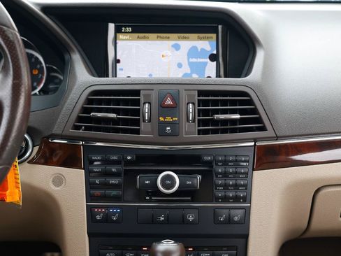 Used 2010 Mercedes-Benz E 350 Coupe image 36