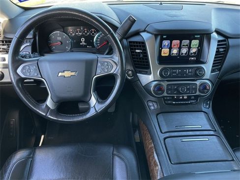 Used 2018 Chevrolet Suburban Premier image 11
