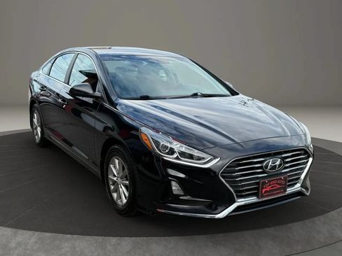 Used 2018 Hyundai Sonata SE FWD image 3