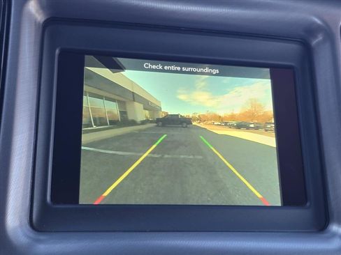 Used 2023 Dodge Challenger SXT image 13