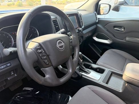 Certified 2024 Nissan Frontier SV w/ SV Convenience Package RWD image 19