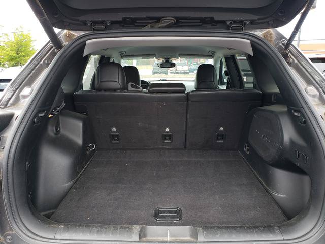 Used 2019 Jeep Cherokee Limited AWD/4WD image 5