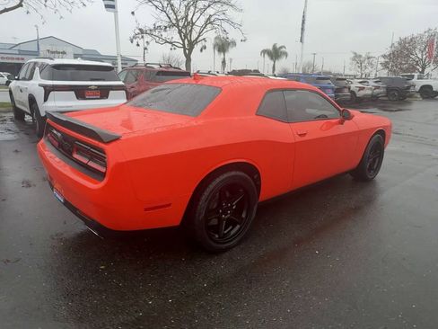 Used 2021 Dodge Challenger SXT w/ Plus Package image 7