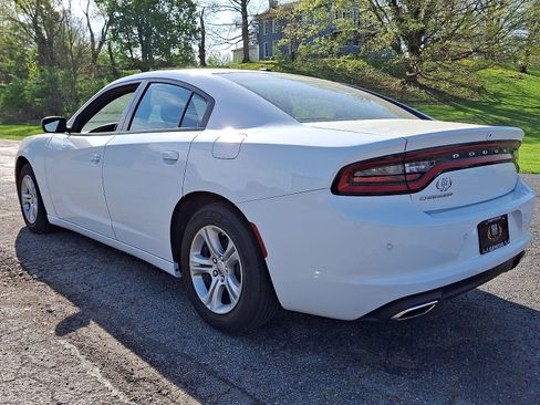 Used 2022 Dodge Charger SXT RWD image 21