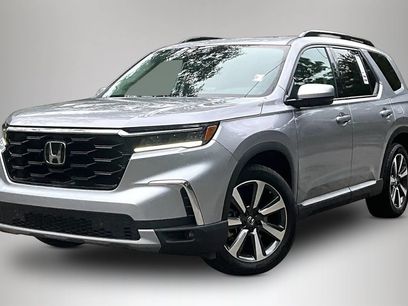 Used 2025 Honda Pilot Touring