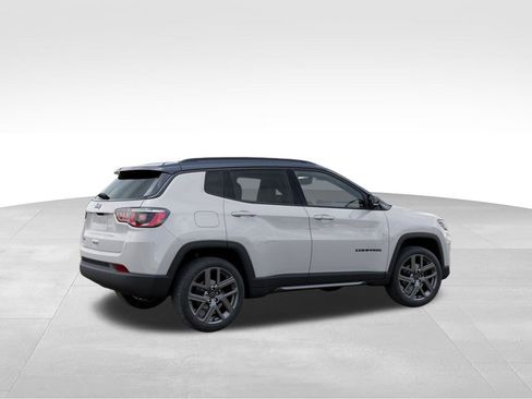 New 2026 Jeep Compass Limited image 5