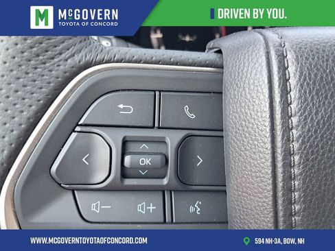 Used 2025 Toyota Tacoma TRD Off-Road AWD/4WD image 19