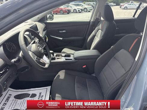 New 2025 Nissan Sentra SR image 15