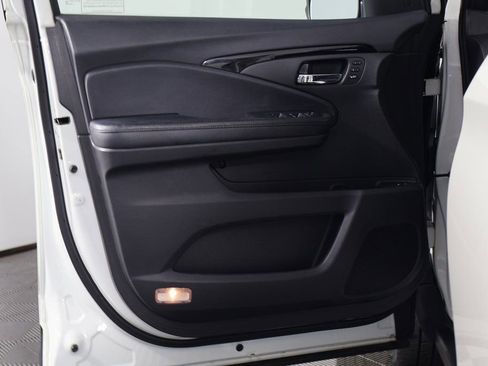 Used 2019 Honda Passport Touring image 12