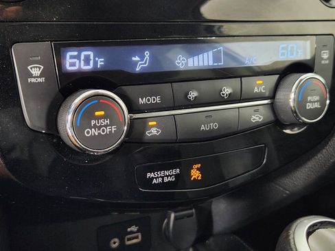 Used 2019 Nissan Rogue SL AWD/4WD image 29