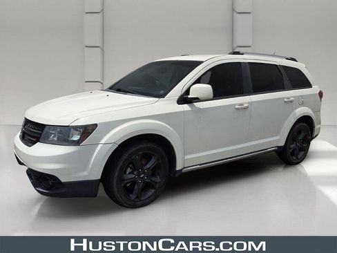 Used 2018 Dodge Journey Crossroad FWD image 1