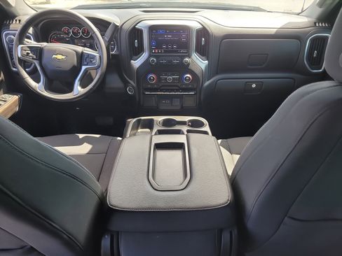 Used 2021 Chevrolet Silverado 1500 LT image 16