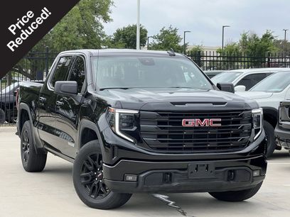 Used 2024 GMC Sierra 1500 Elevation w/ LPO, Elevation Black Package