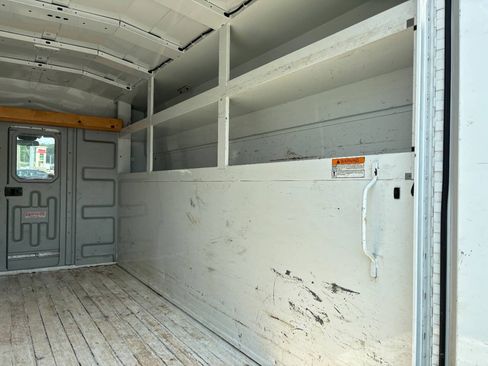 Used 2019 RAM ProMaster 3500 w/ Premium Appearance Group FWD image 11