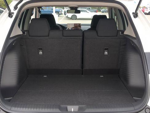 Certified 2025 Honda HR-V LX image 31