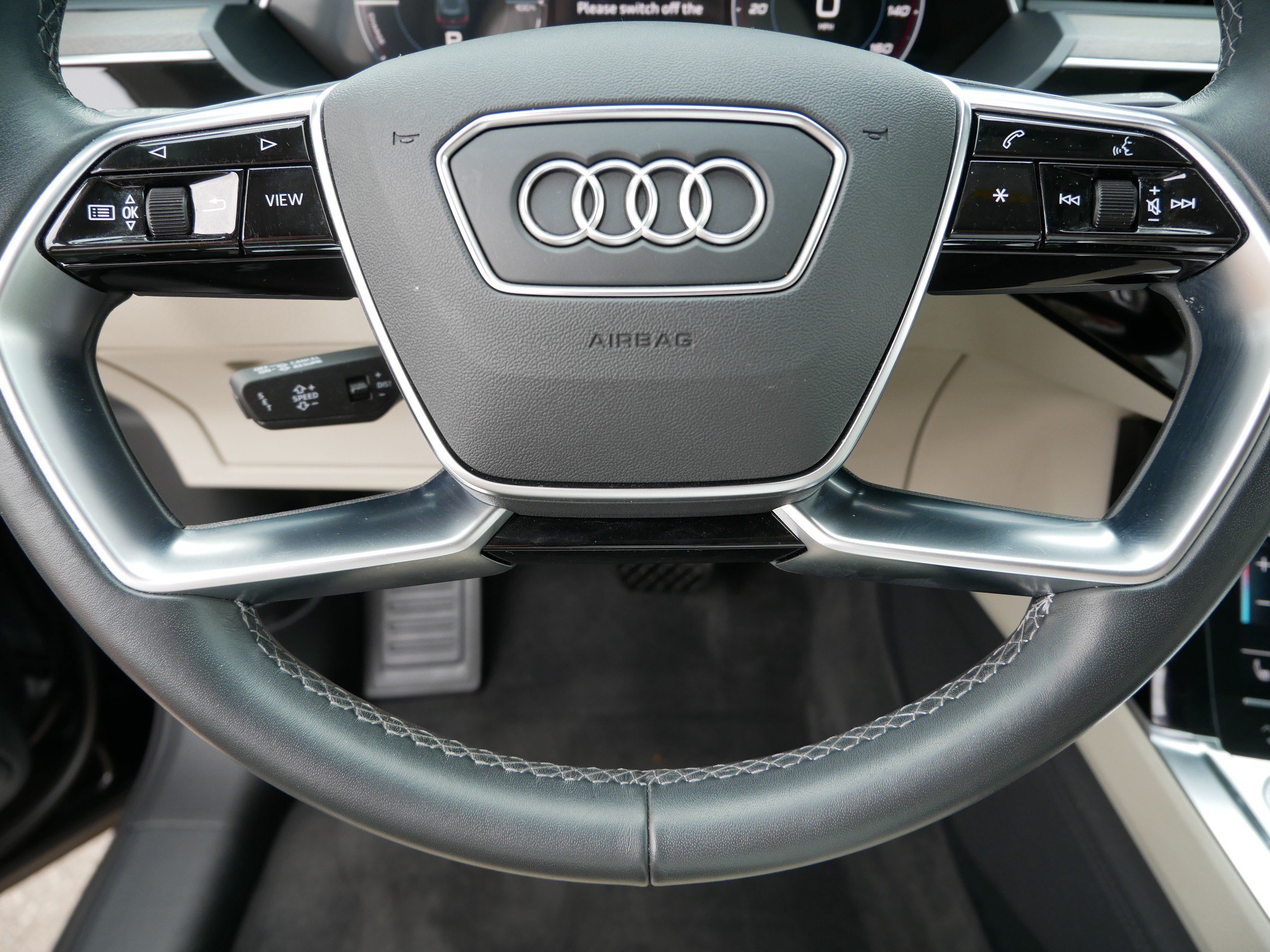 Used 2024 Audi Q8 e-tron Premium Plus w/ Premium Plus Package AWD/4WD image 25