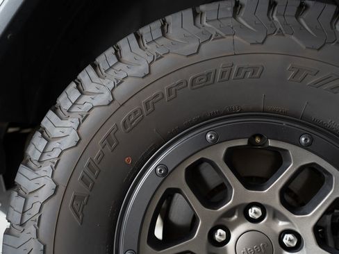 Used 2023 Jeep Wrangler Unlimited Rubicon 392 AWD/4WD image 85