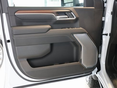 New 2026 GMC Sierra 3500 Denali w/ Denali Reserve Package image 11