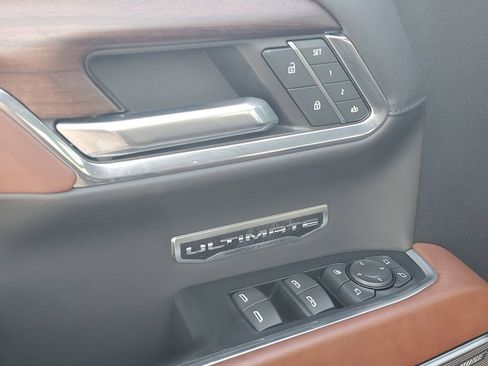 Used 2024 GMC Sierra 1500 Denali Ultimate image 47