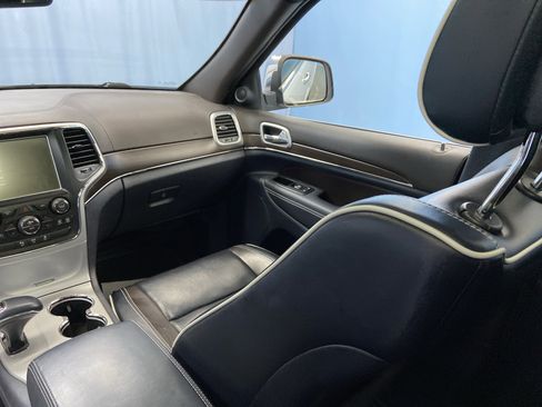 Used 2015 Jeep Grand Cherokee Overland image 31