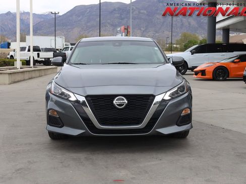 Used 2022 Nissan Altima 2.5 SV AWD/4WD image 9
