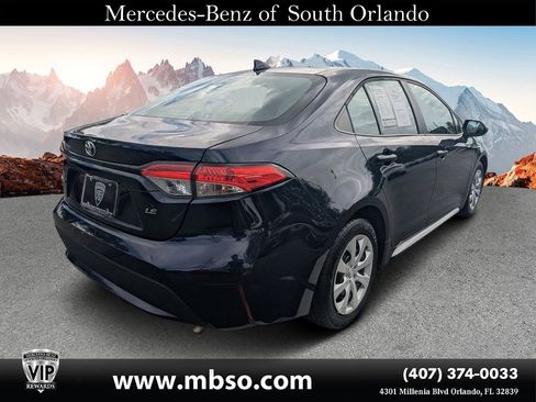 Used 2022 Toyota Corolla LE image 13