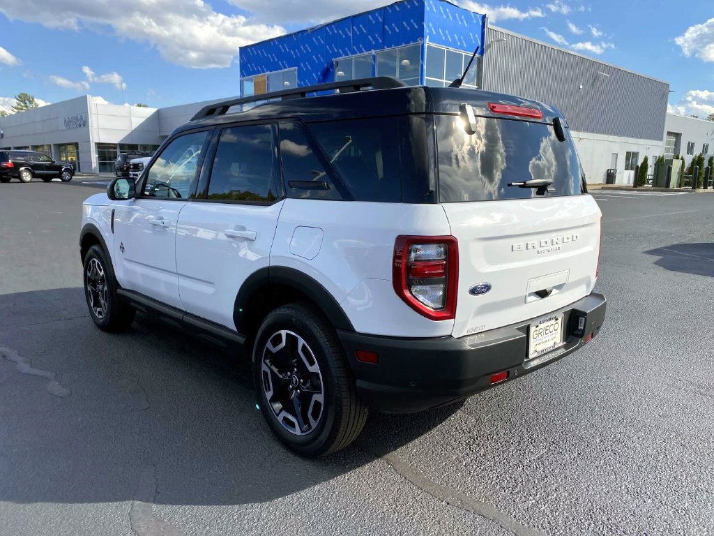 Used 2024 Ford Bronco Sport Outer Banks w/ Tech Package AWD/4WD image 6