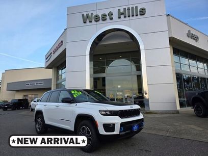 Used 2022 Jeep Grand Cherokee Trailhawk w/ Advanced Protech Group II