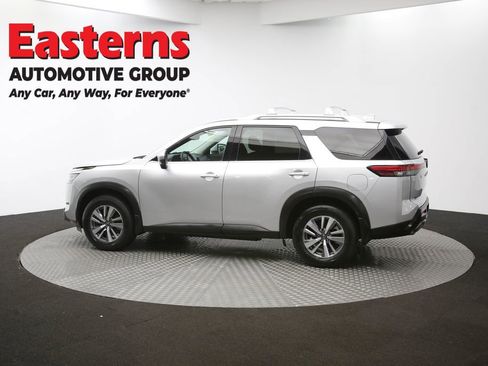 Used 2023 Nissan Pathfinder SL image 60