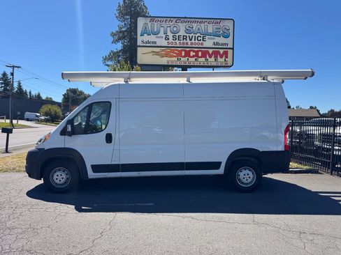 Used 2019 RAM ProMaster 2500 FWD image 2
