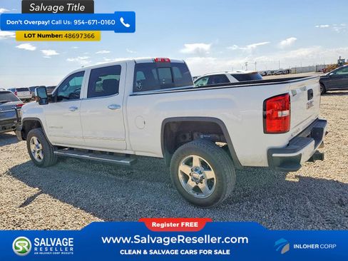 Used 2015 GMC Sierra 2500 Denali w/ Duramax Plus Package AWD/4WD image 3