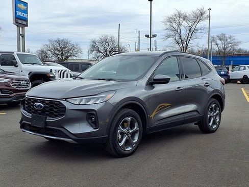 Used 2025 Ford Escape ST-Line Select image 1