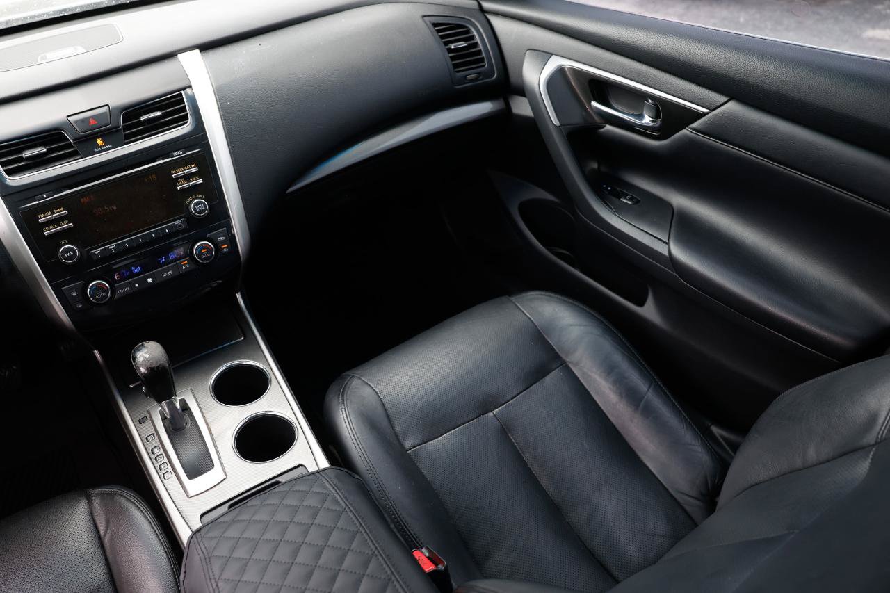 Used 2013 Nissan Altima 2.5 SL FWD image 22