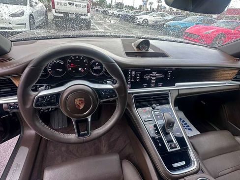 Used 2019 Porsche Panamera RWD image 7