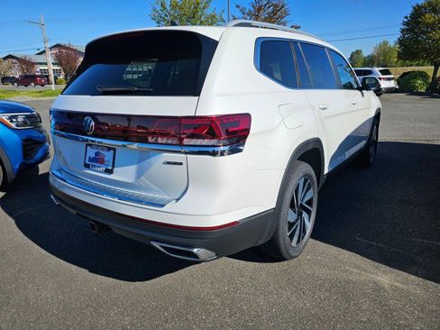 New 2025 Volkswagen Atlas SEL image 7
