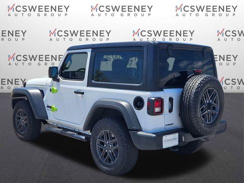 Used 2025 Jeep Wrangler Sport AWD/4WD image 3