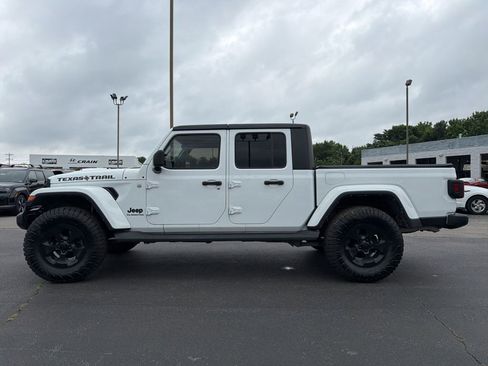 Used 2022 Jeep Gladiator Sport AWD/4WD image 11