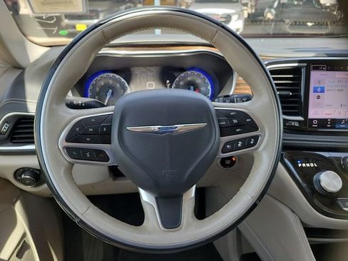 Used 2021 Chrysler Pacifica Limited w/ Premium & Safety Sphere Group AWD/4WD image 19