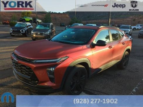 Used 2024 Chevrolet Trax ACTIV w/ Sunroof Package FWD image 1