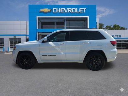 Used 2017 Jeep Grand Cherokee Altitude