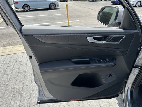 New 2025 Volkswagen Atlas Cross Sport SEL Premium R-Line image 10