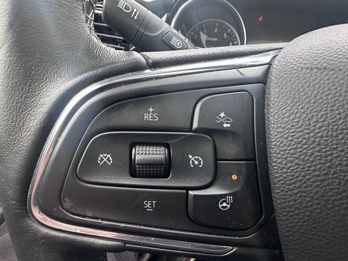 Used 2023 Buick Encore GX Essence w/ Experience Buick Package image 19