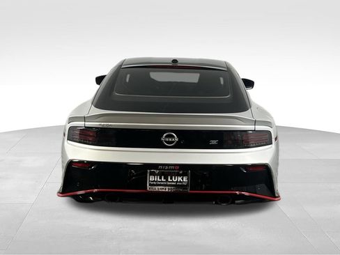 Used 2025 Nissan Z NISMO w/ Floor Mat Package RWD image 6
