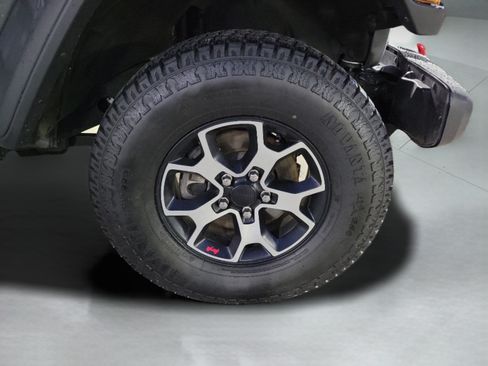 Used 2021 Jeep Wrangler Unlimited Rubicon AWD/4WD image 28