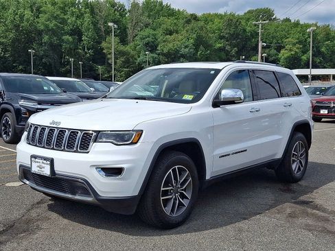 Used 2021 Jeep Grand Cherokee Limited w/ Premium Lighting Group AWD/4WD image 3